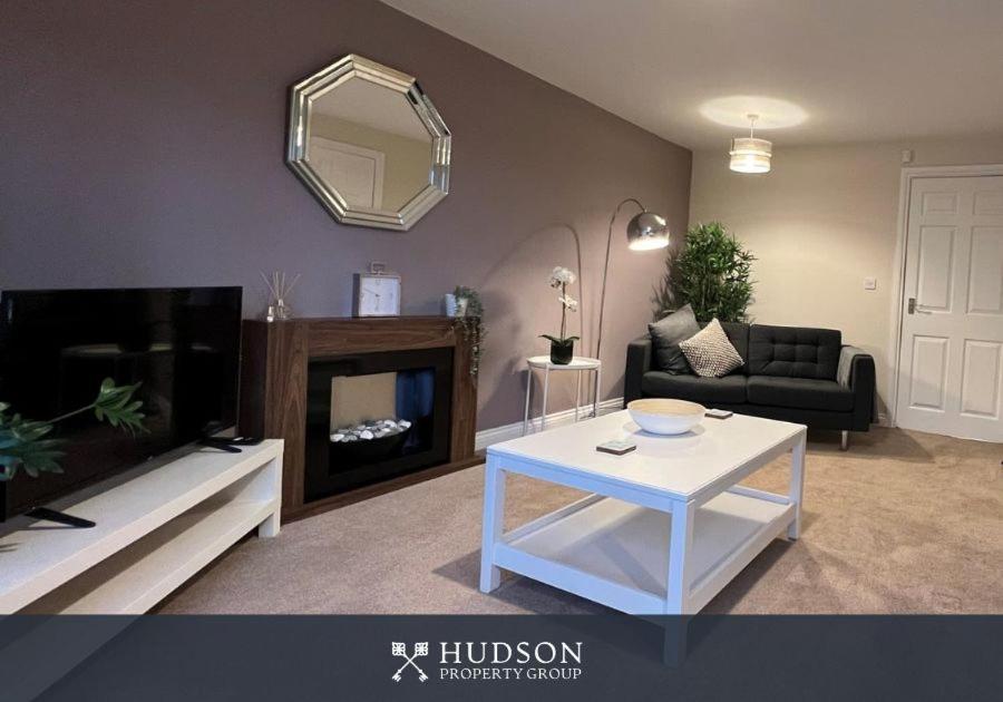 Villa Telford Townhouse With Parking And Garden Extérieur photo
